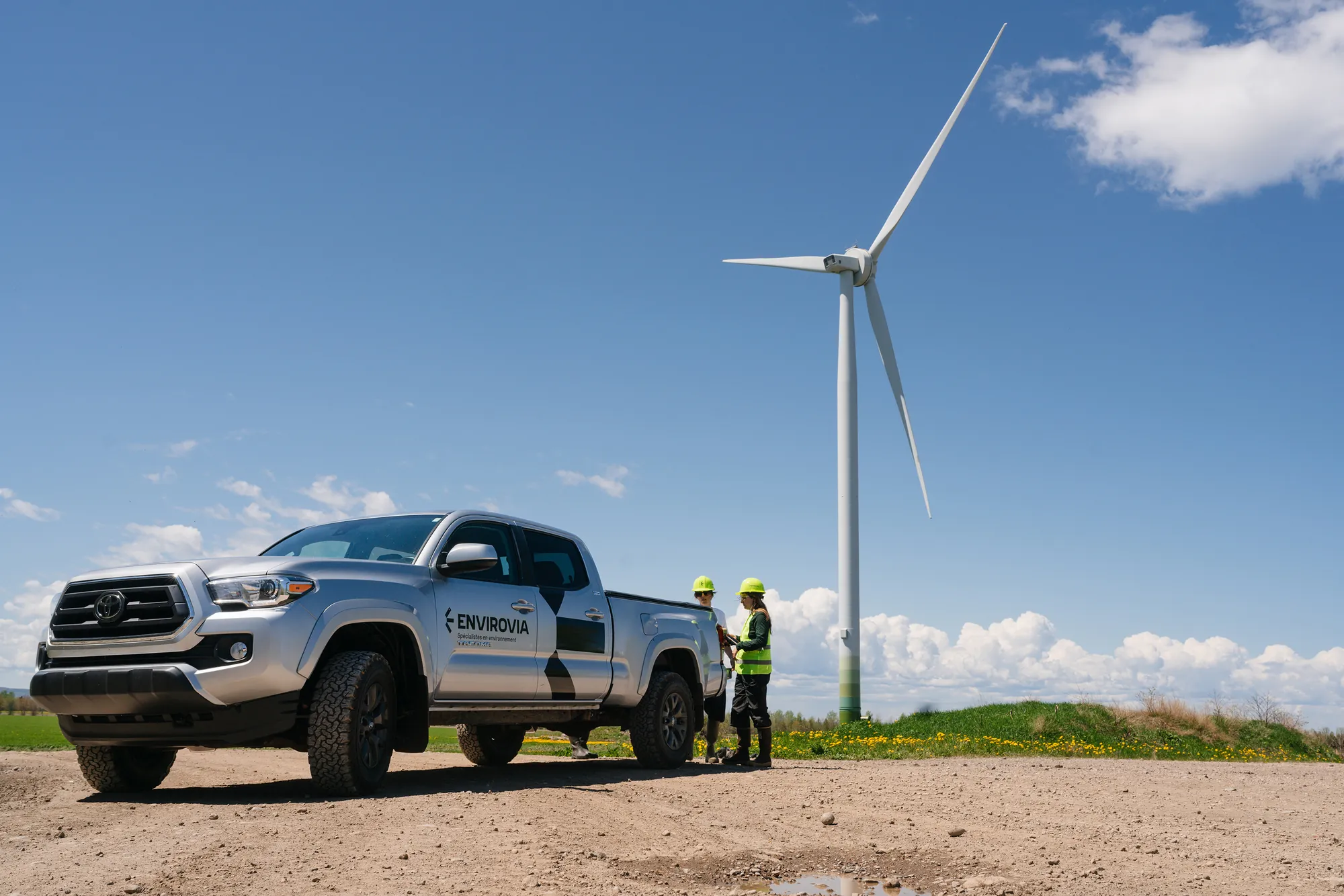 Consultation environnementale sur le terrain avec un conseiller expert